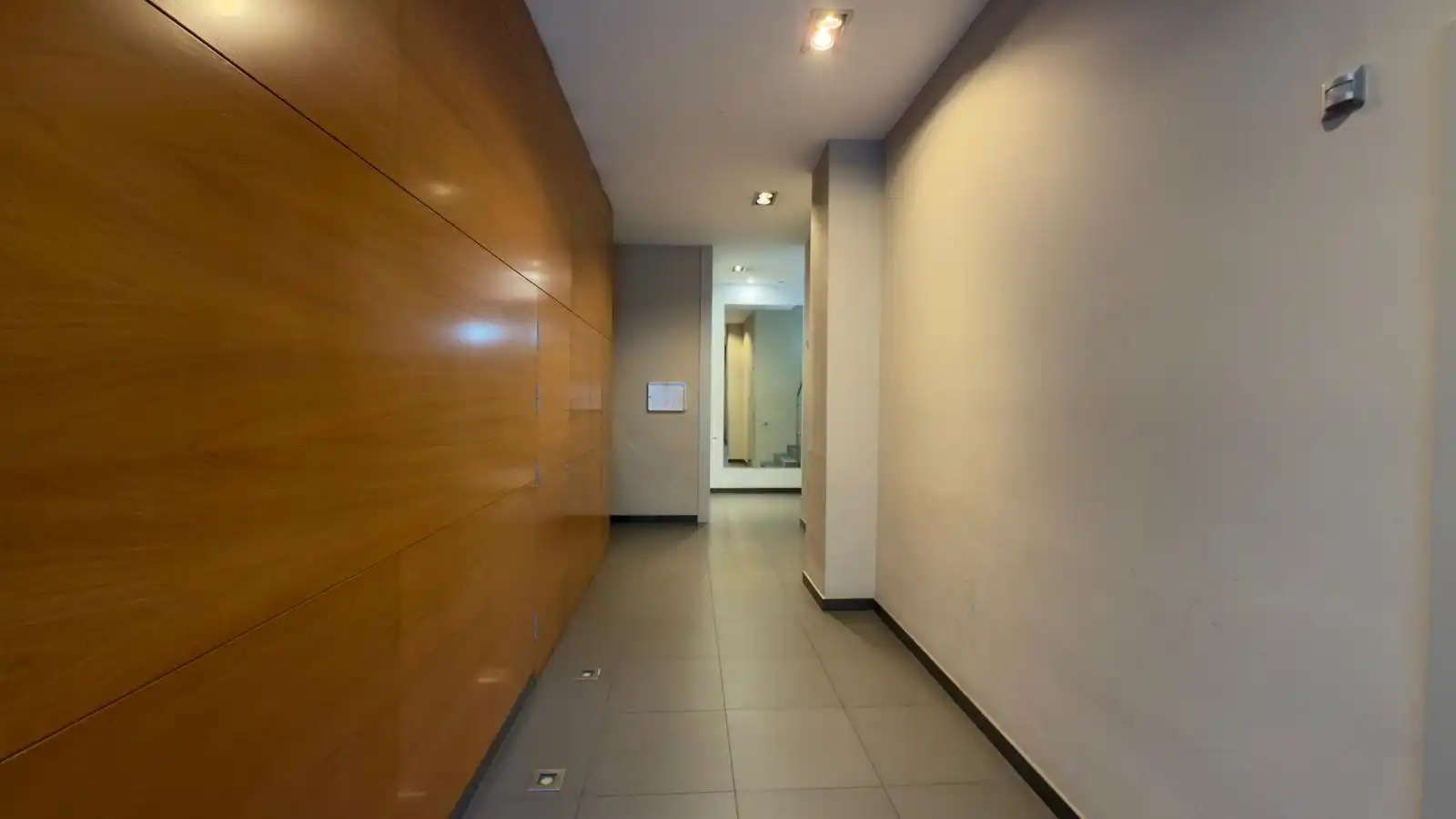 Office for rent in L'Hospitalet de Llobregat  with Air Conditioner and Heating