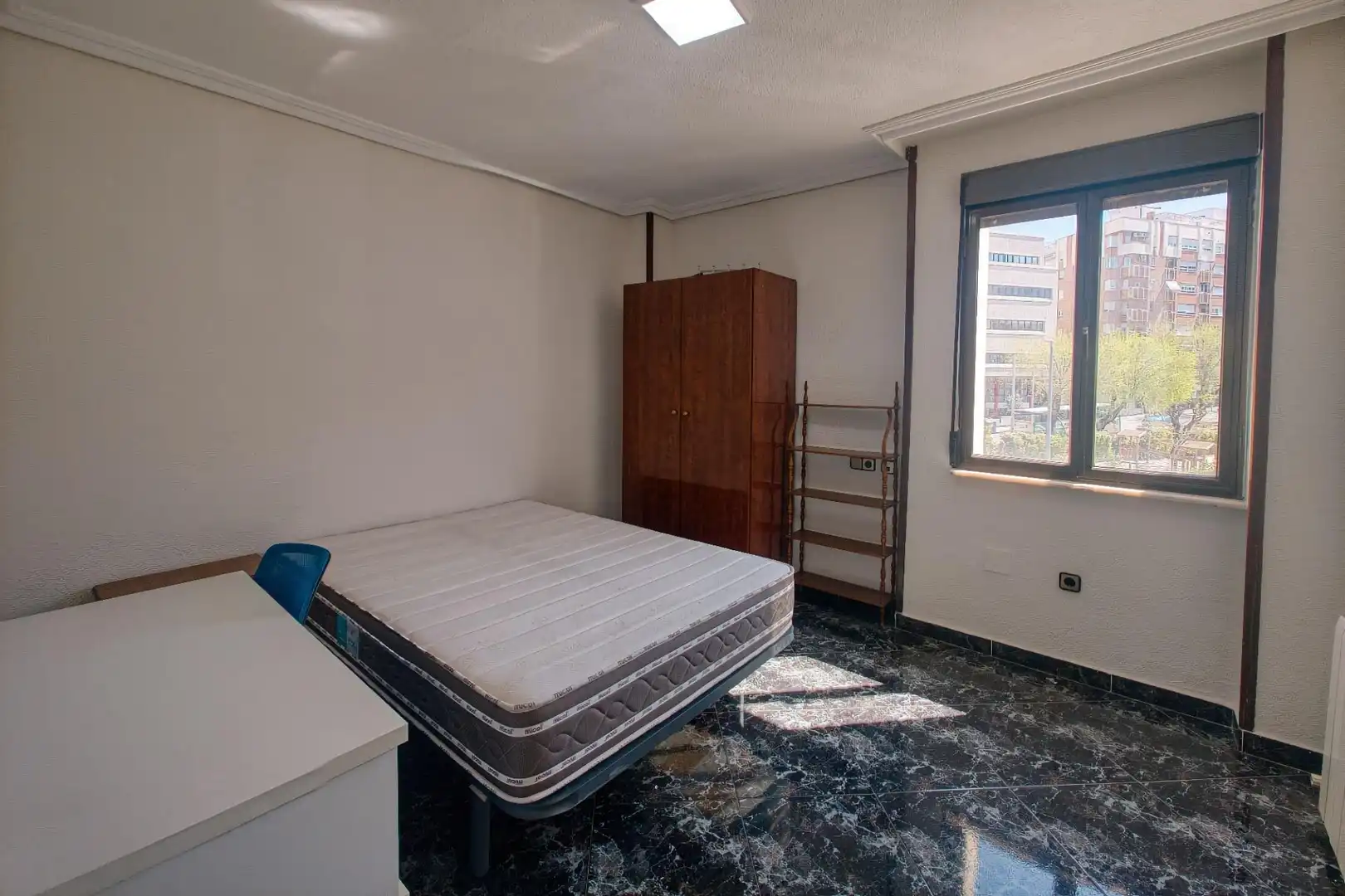 Bedroom of Flat for sale in Jaén