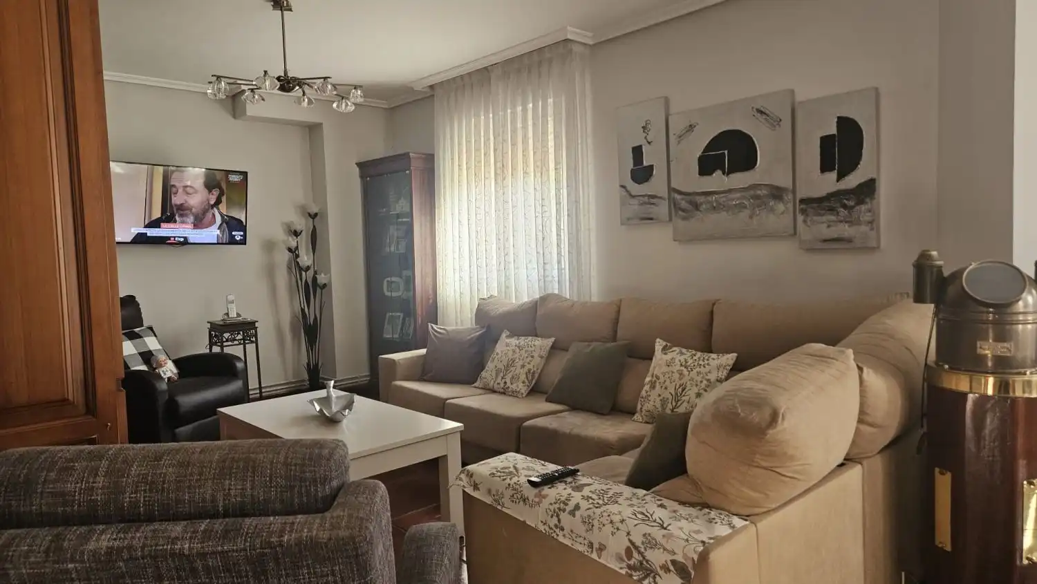 Wohnzimmer von Haus oder Chalet zum Verkauf in Santa Cruz de Bezana mit Heizung