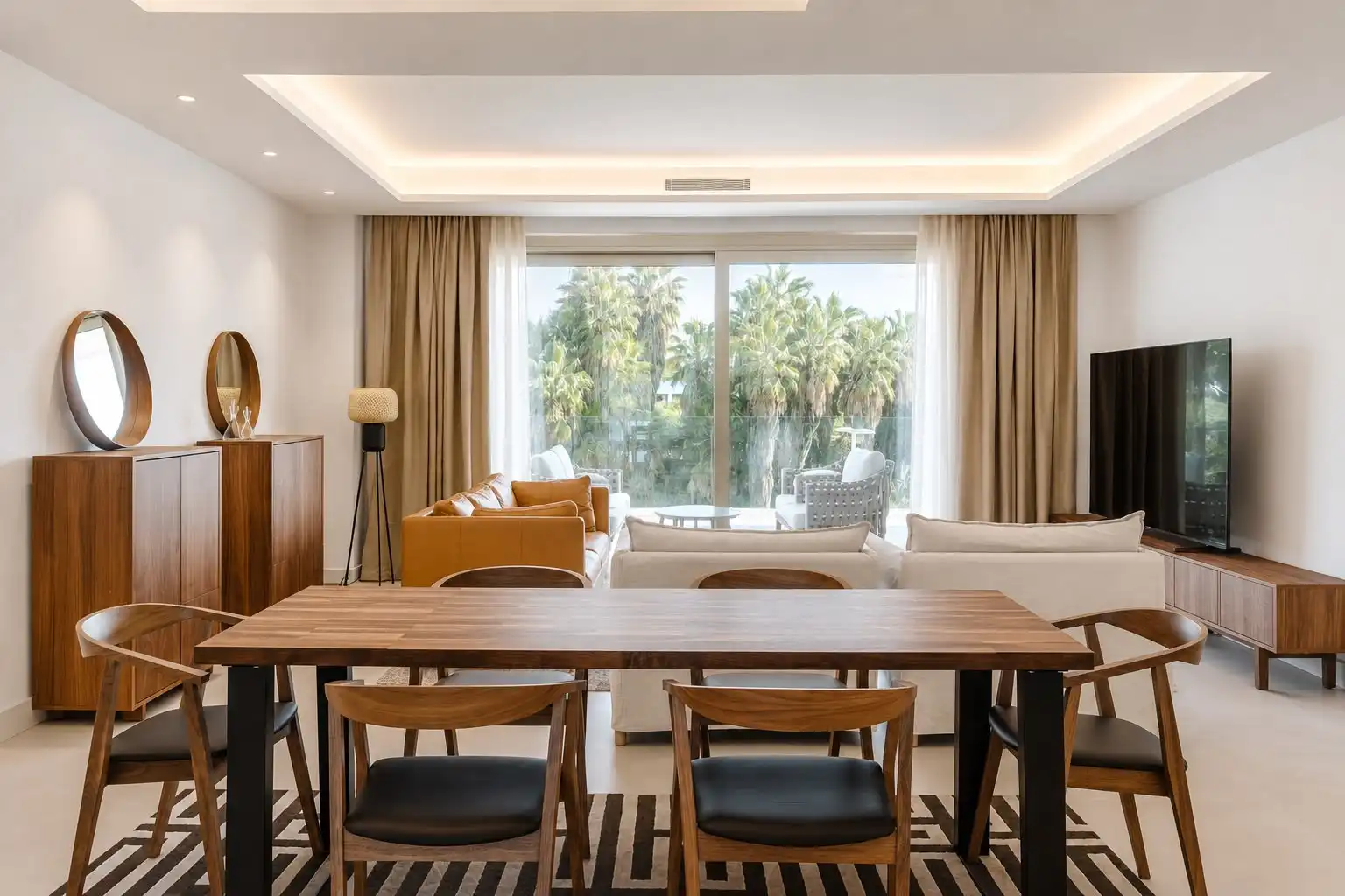Sala d'estar de Apartament en venda en Marbella amb Aire condicionat, Terrassa i Traster