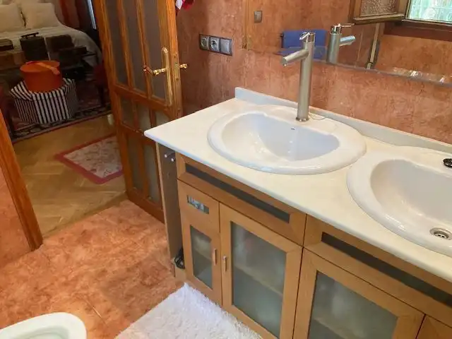 Bany de Casa o xalet en venda en Roquetas de Mar amb Aire condicionat, Calefacció i Jardí privat