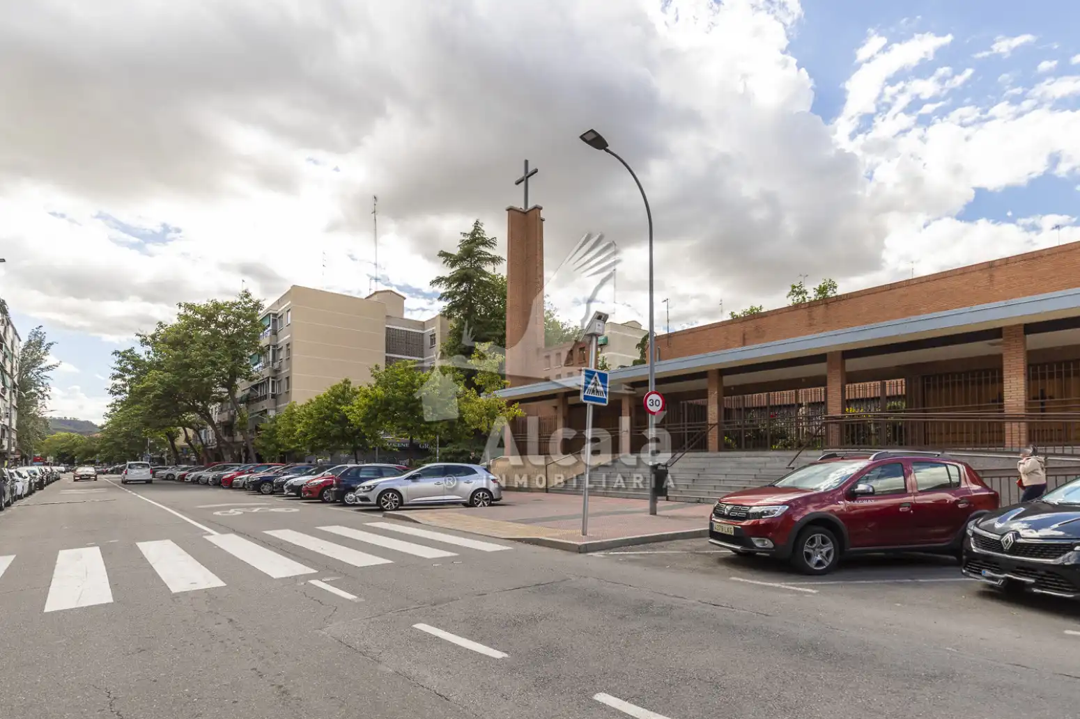 Außenansicht von Wohnung zum Verkauf in Alcalá de Henares mit Heizung und Terrasse