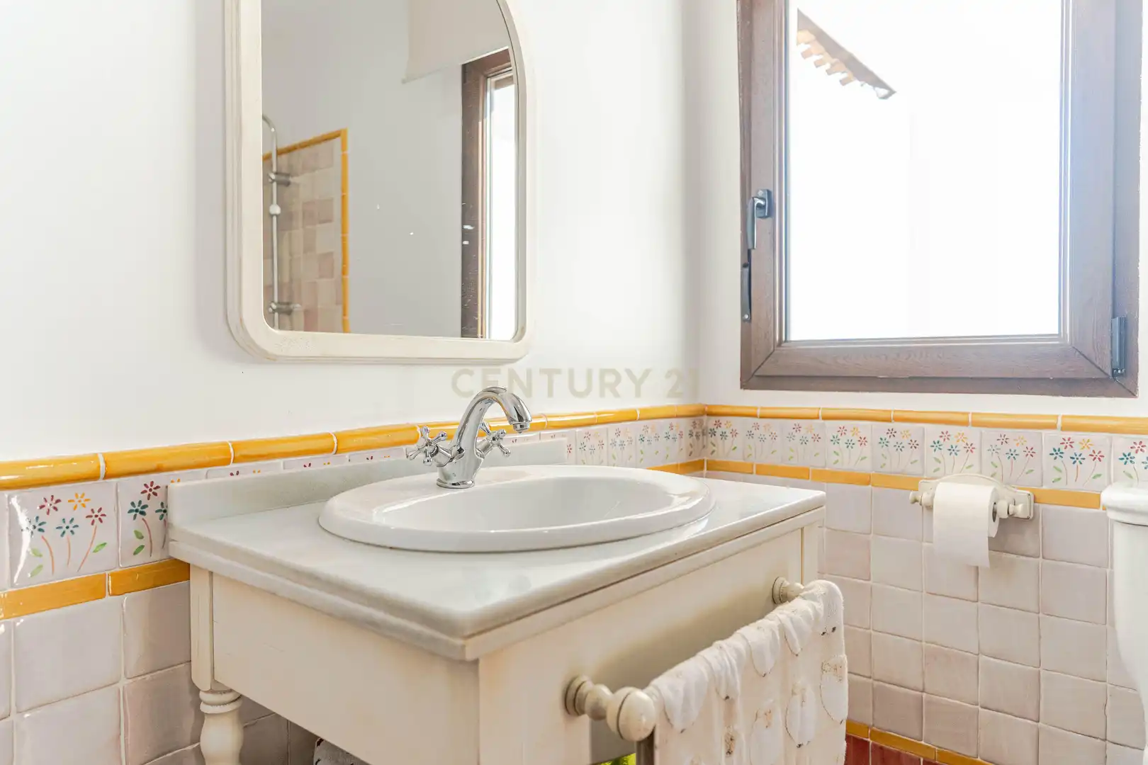 Baño de Casa o chalet en venta en La Zubia con Aire acondicionado, Jardín privado y Trastero