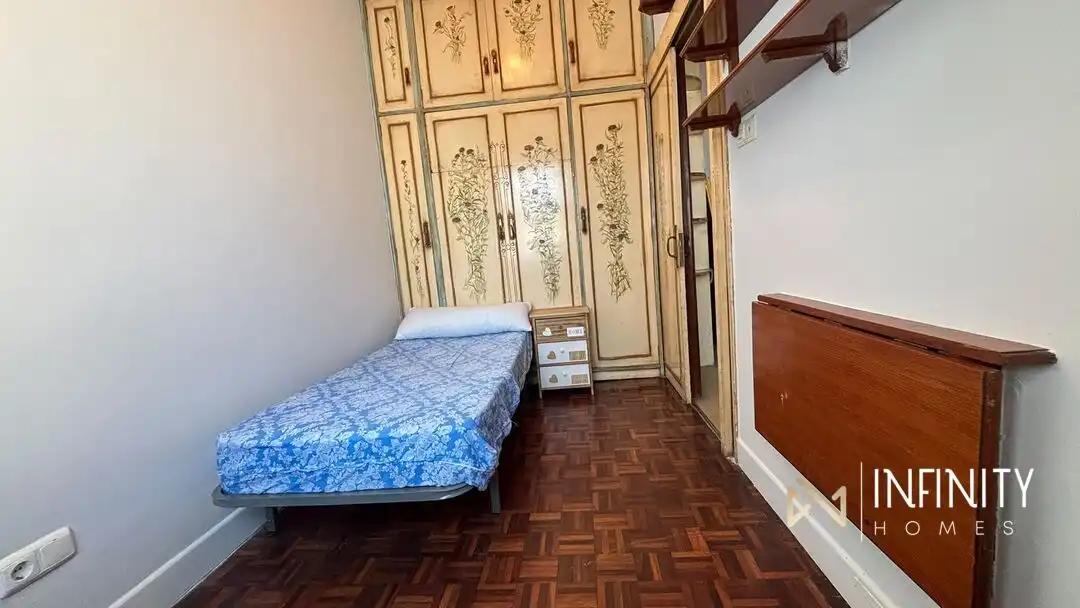 Bedroom of Flat for rent in Bilbao   with Heating, Terrace and Balcony