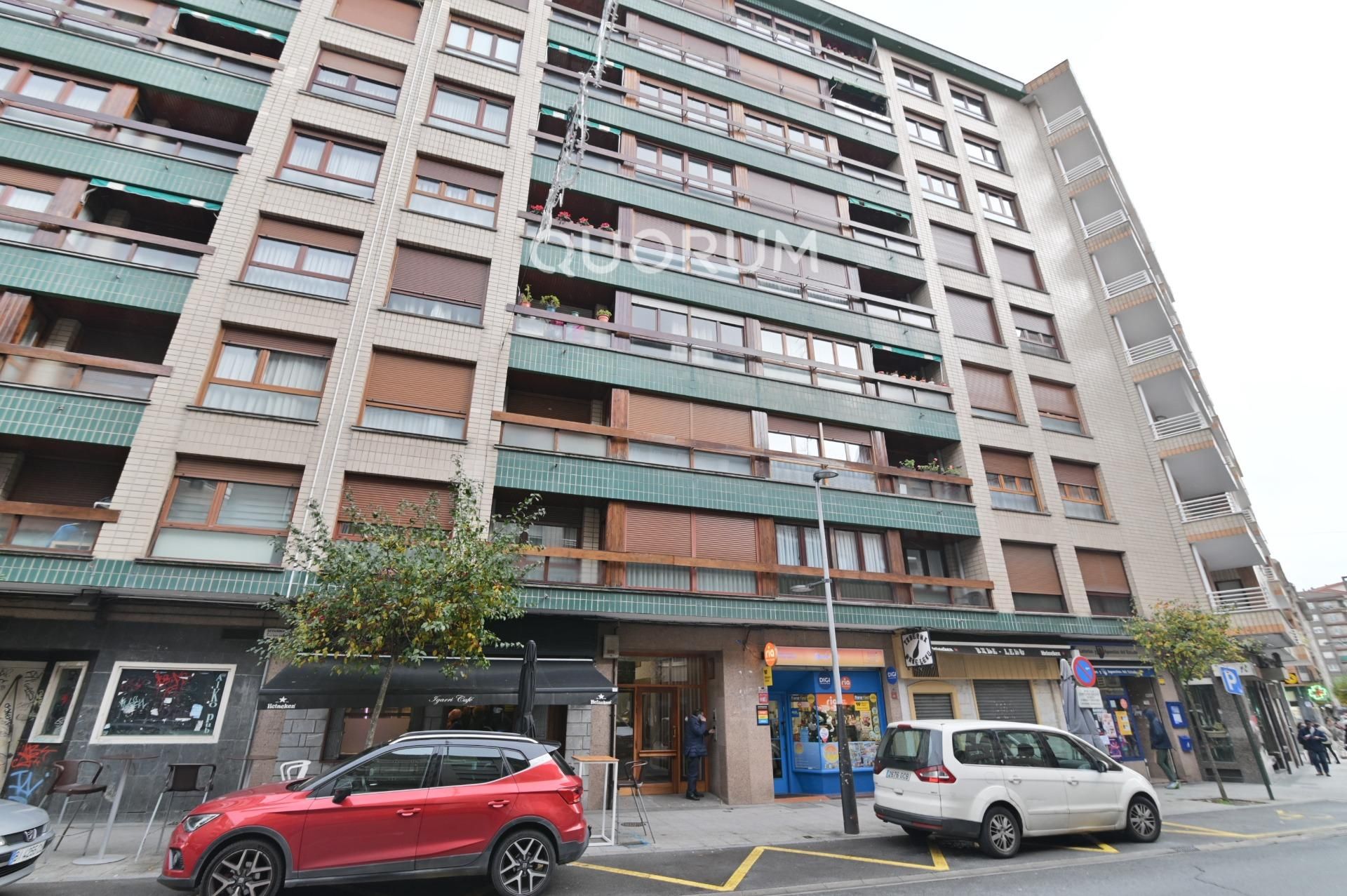Exterior view of Flat for sale in Galdakao  with Heating, Storage room and Balcony