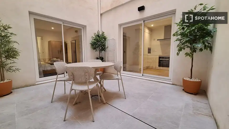 Terrassa de Apartament per a compartir en  Palma de Mallorca amb Aire condicionat, Terrassa i Moblat