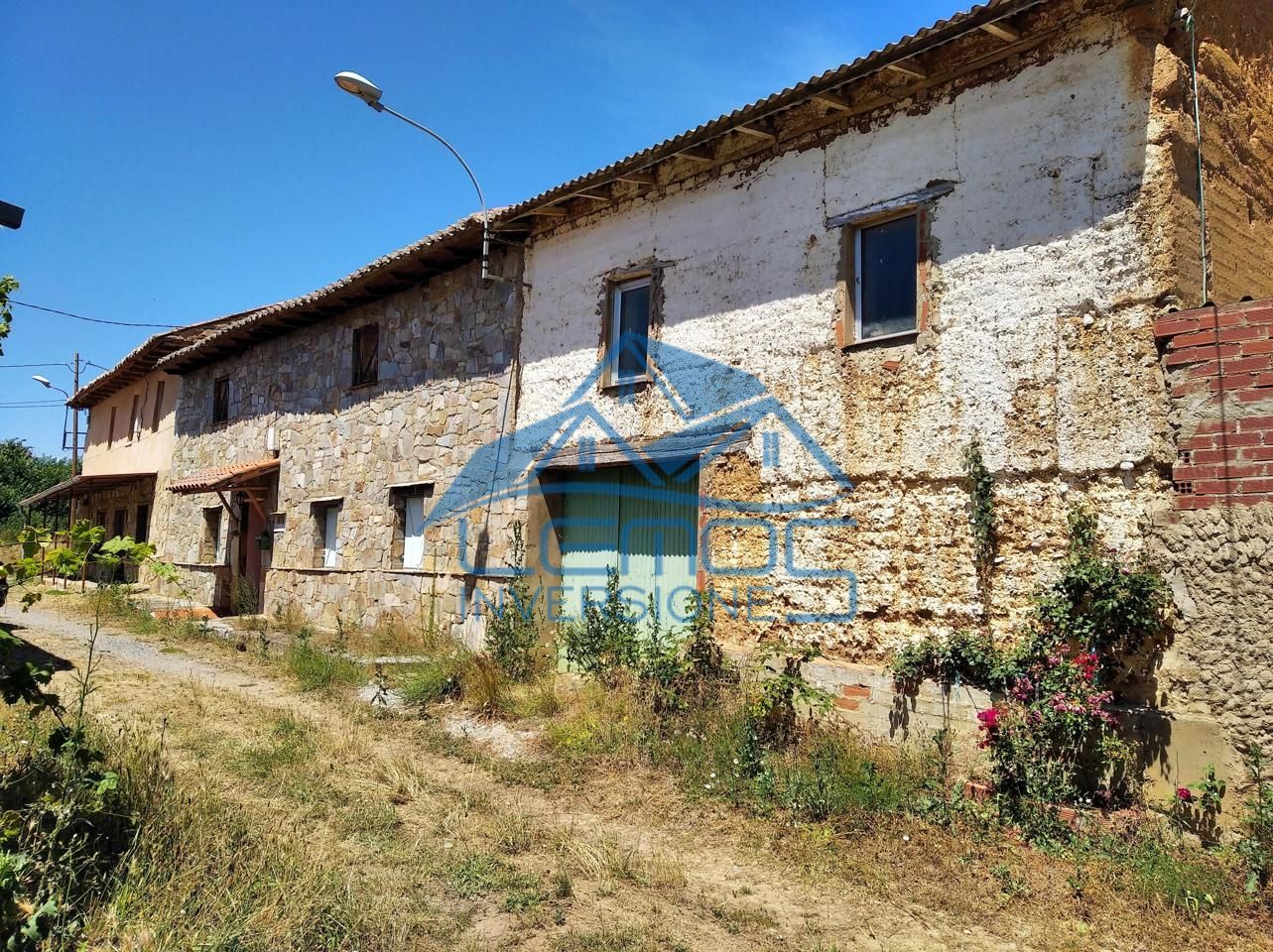 Vista exterior de Casa o xalet en venda en Laguna de Negrillos