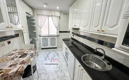 Kitchen of Flat for sale in Salamanca Capital  with Heating, Parquet flooring and Storage room