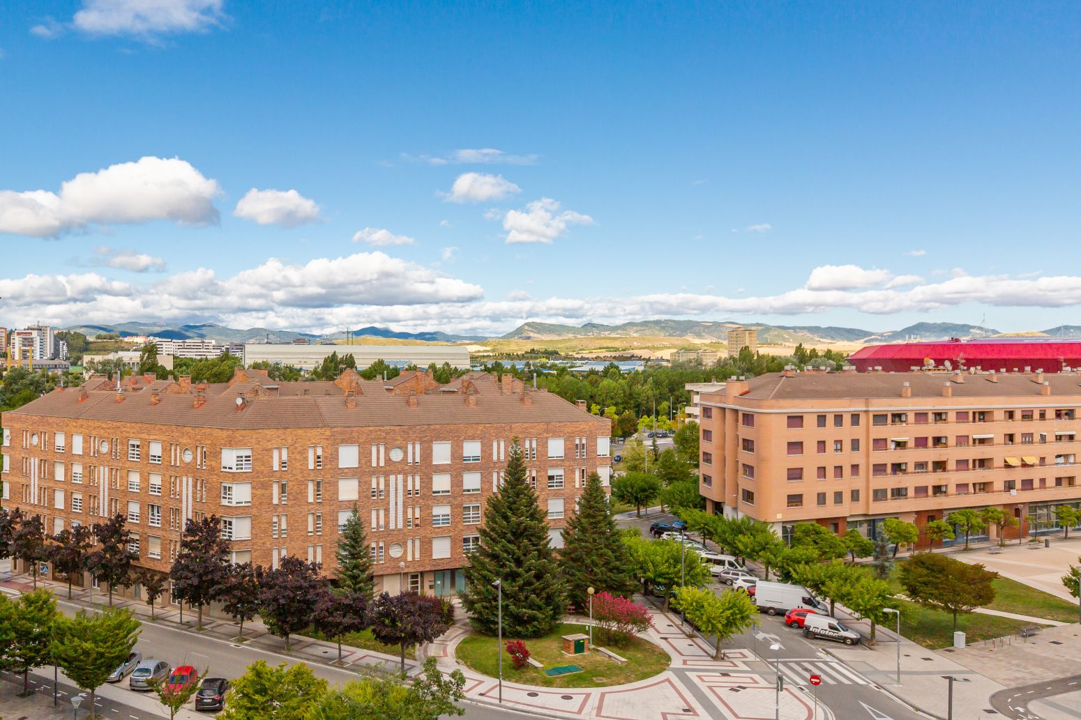 Vista exterior de Piso en venta en  Pamplona / Iruña con Calefacción, Parquet y Terraza