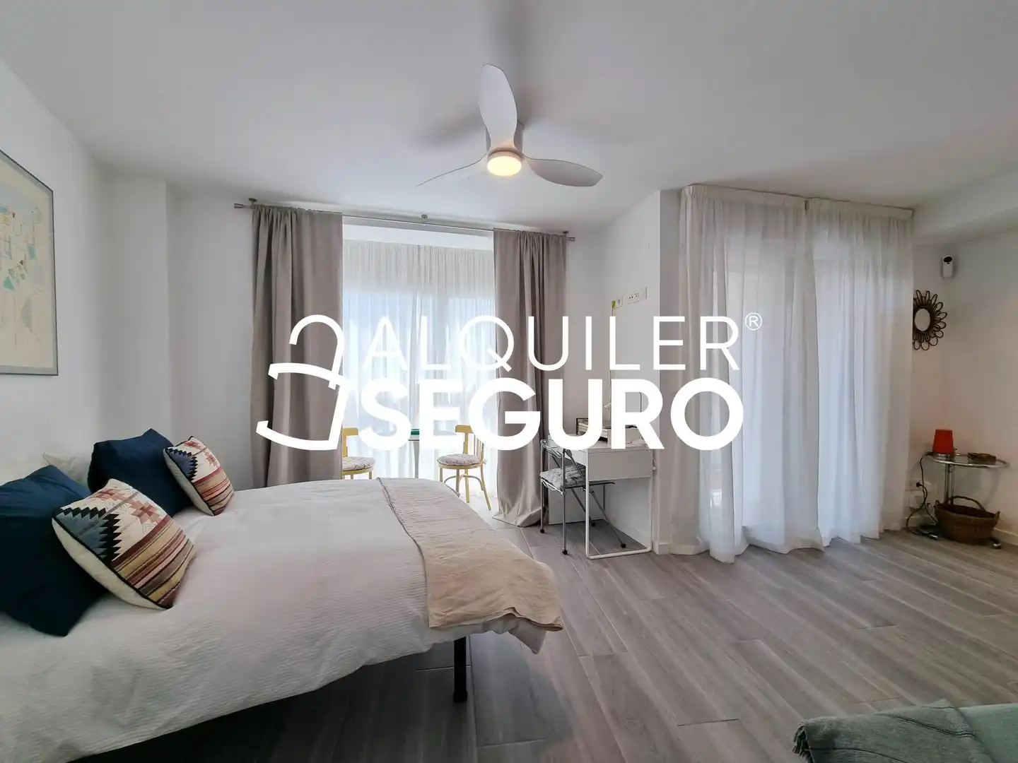 Habitación de Estudio de alquiler en Galapagar con Calefacción, Terraza y Piscina