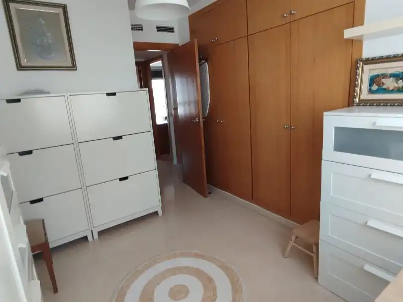 Flat with lift for sale in calle de la plana 00