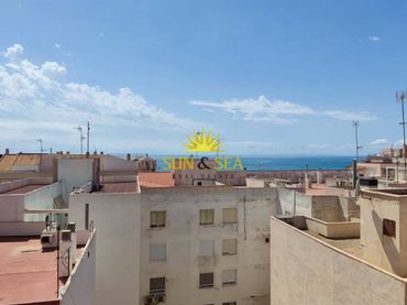Wohnung mit Balkon zum Verkauf in Playa del Cura