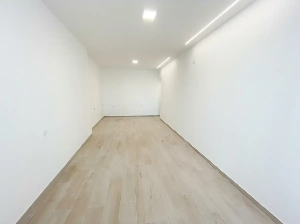 Study for sale in Latina