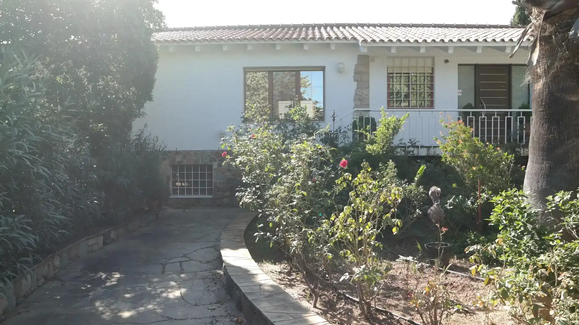 Vista exterior de Casa o xalet en venda en Vilanova d'Escornalbou amb Aire condicionat i Piscina
