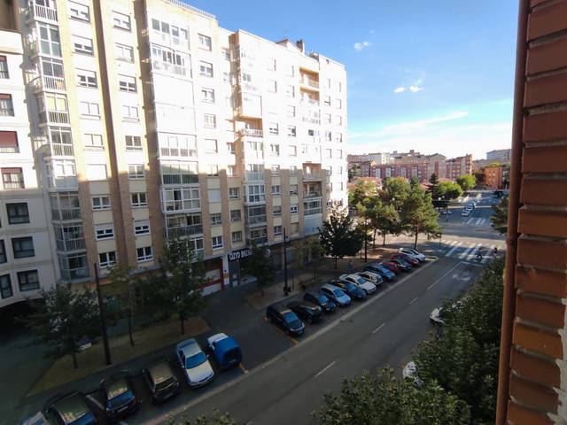 Piso en Venta en Calle de Santa Cruz en Santa Teresa  - San Pedro Cardeña