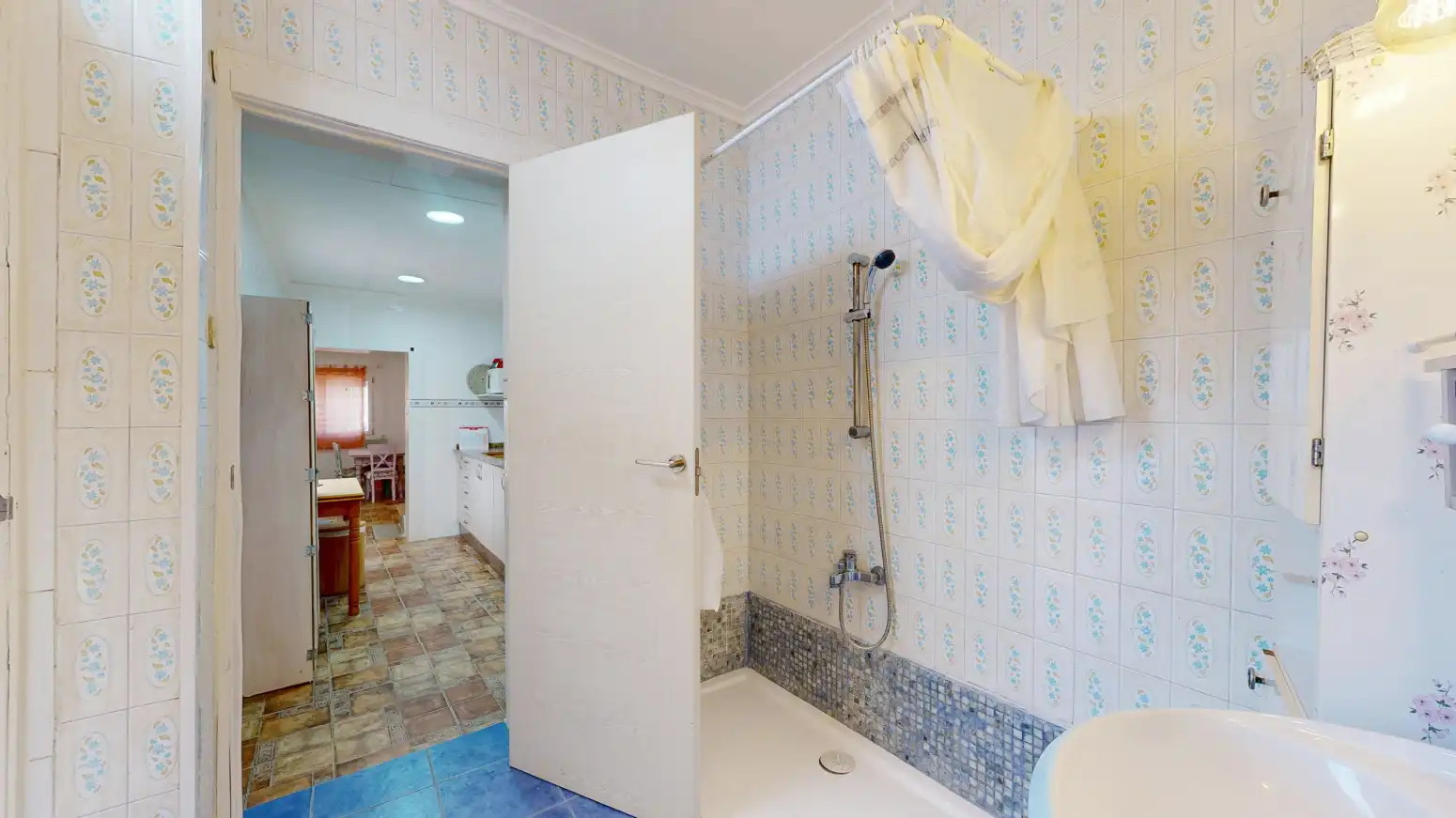 Bathroom of Houses for sale in Sagunto / Sagunt  with Terrace