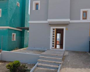 Exterior view of Single-family semi-detached for sale in Relleu  with Air Conditioner, Terrace and Balcony