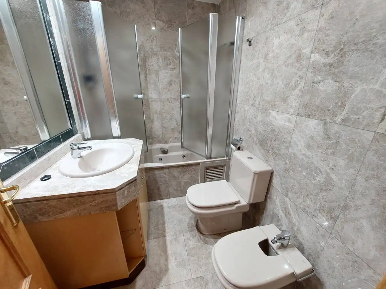 Piso de alquiler en Sector B