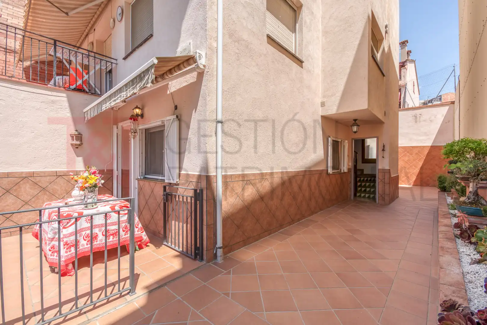 Vista exterior de Piso en venta en Sant Feliu de Codines con Calefacción, Terraza y Horno