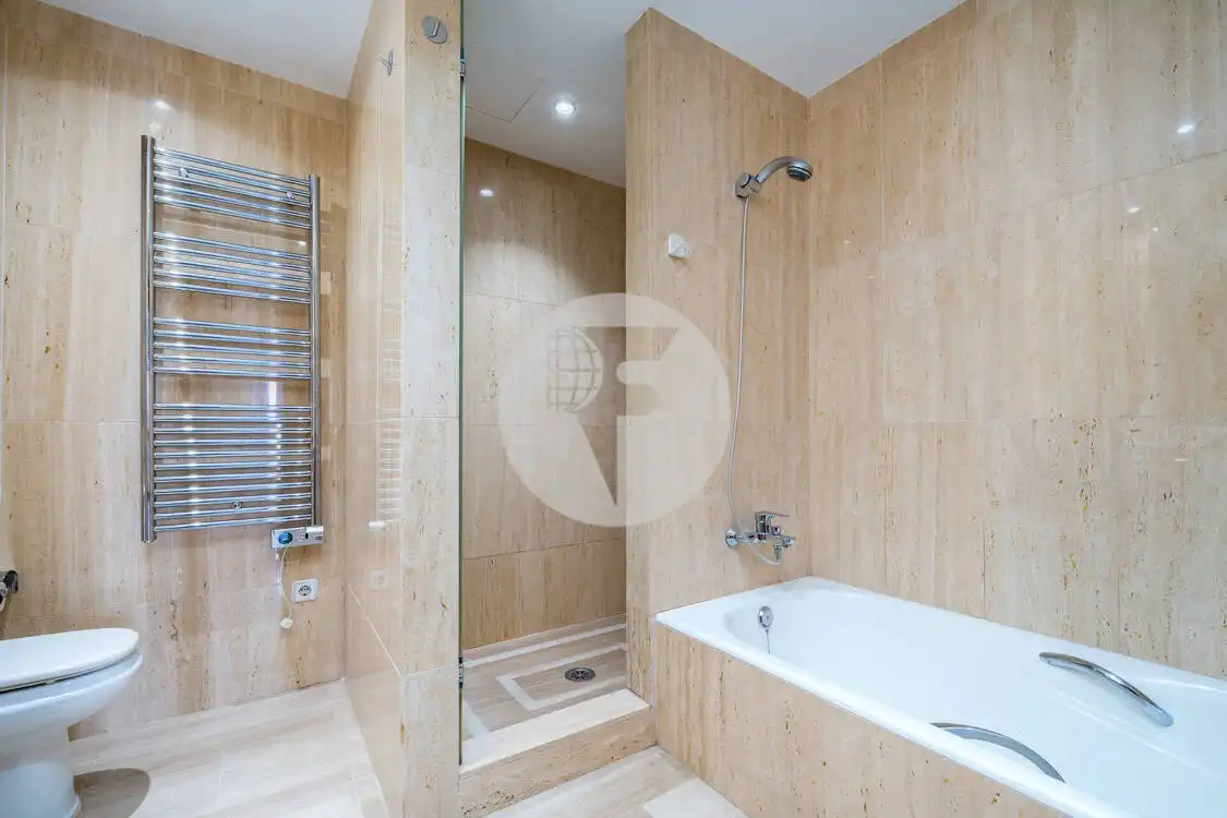 Badezimmer von Wohnung zum Verkauf in Calvià mit Klimaanlage, Heizung und Terrasse