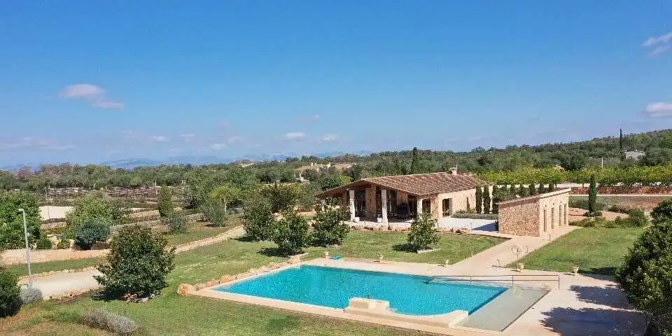 Piscina de Finca rústica en venta en Llucmajor con Aire acondicionado, Calefacción y Parquet