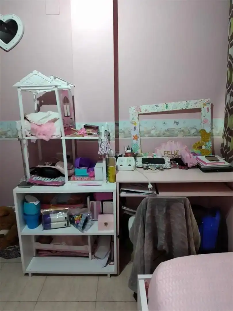 Habitación de Piso en venta en Melilla con Aire acondicionado, Microondas y Balcón
