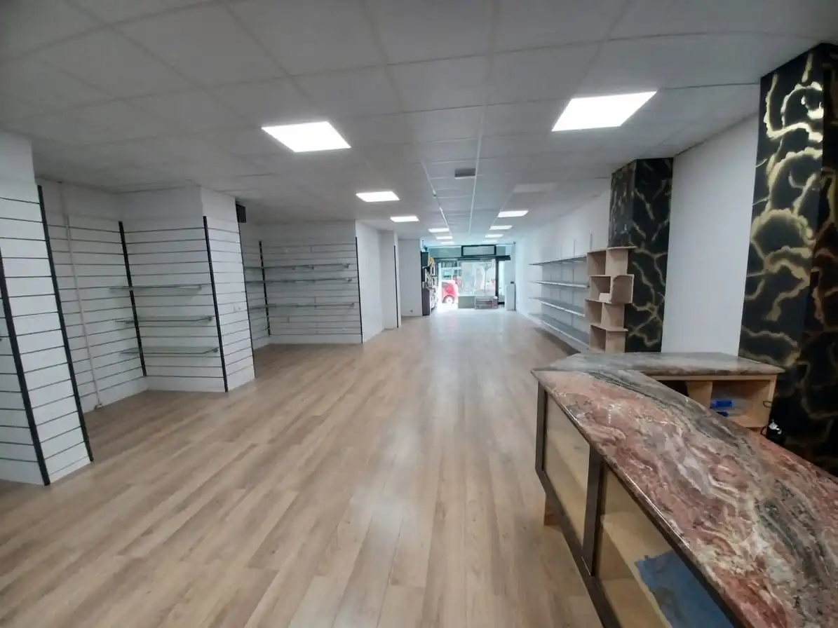 Local comercial en venta en Mercat