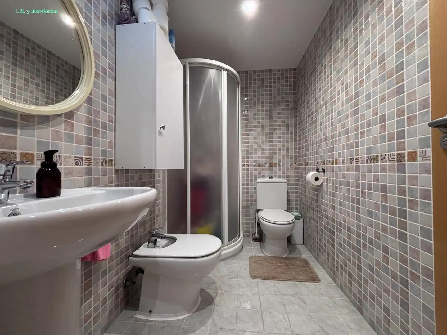 Badezimmer von Wohnungen zum Verkauf in Oropesa del Mar / Orpesa mit Klimaanlage, Heizung und Terrasse