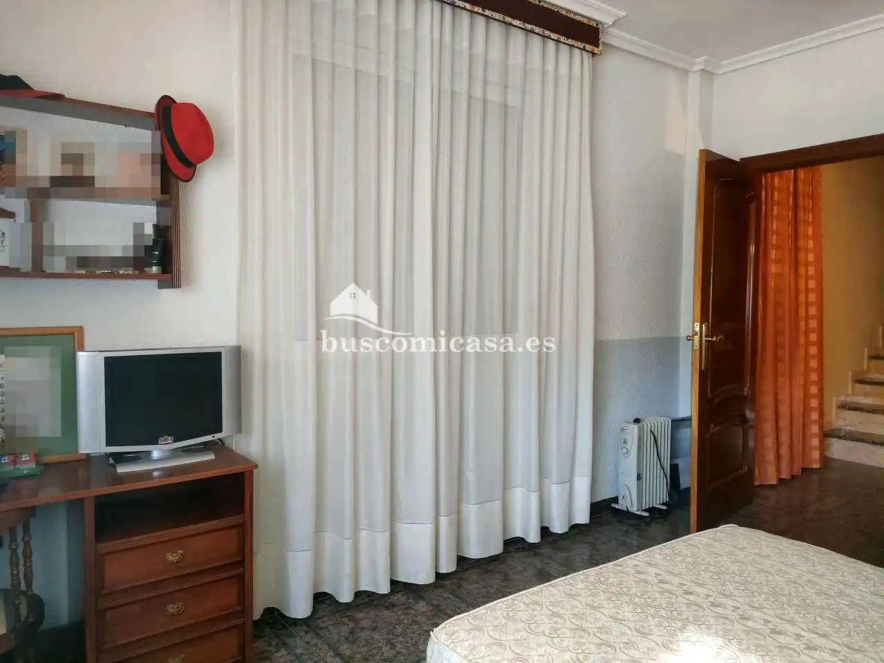 Dormitori de Casa o xalet en venda en Mengíbar amb Aire condicionat i Terrassa