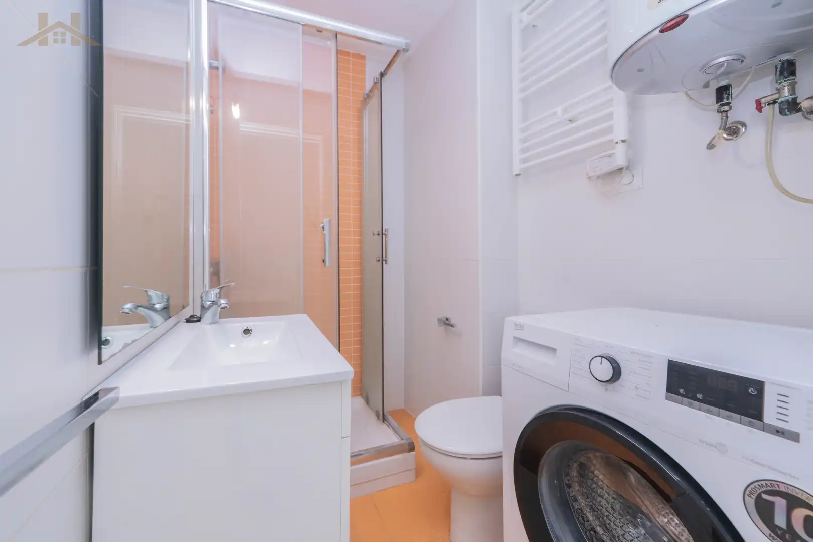 Baño de Ático en venta en El Escorial con Calefacción, Parquet y Terraza