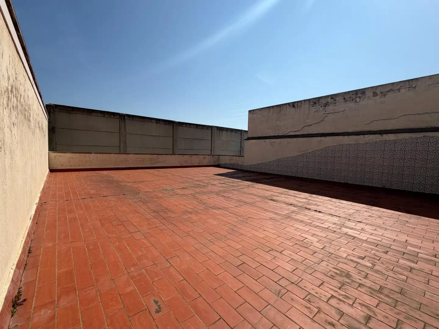 Terrace of Commercial properties for sale in Empuriabrava  with Terrace