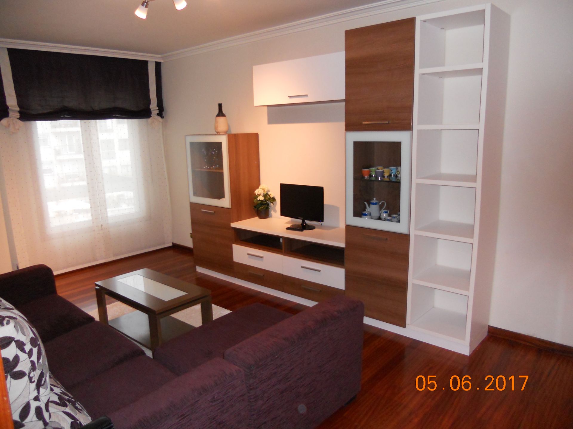 Sala de estar de Apartamento de alquiler en Pontevedra Capital  con Amueblado, Horno y Lavadora