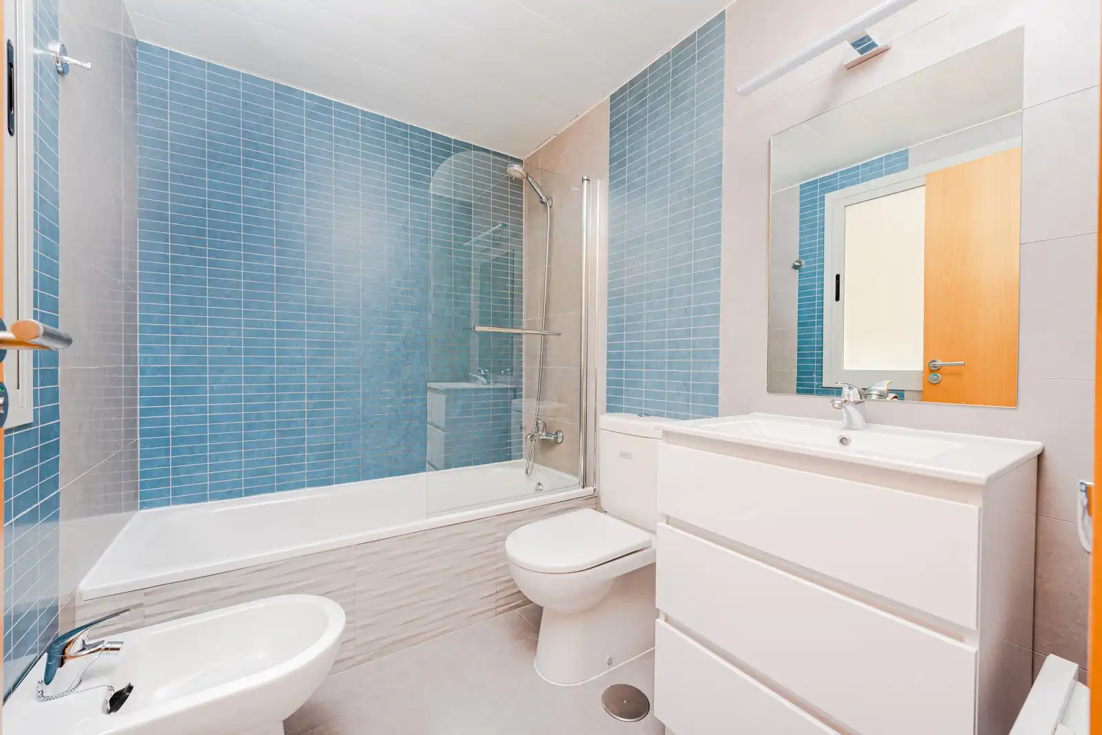 Baño de Piso en venta en Pinto con Terraza y Trastero