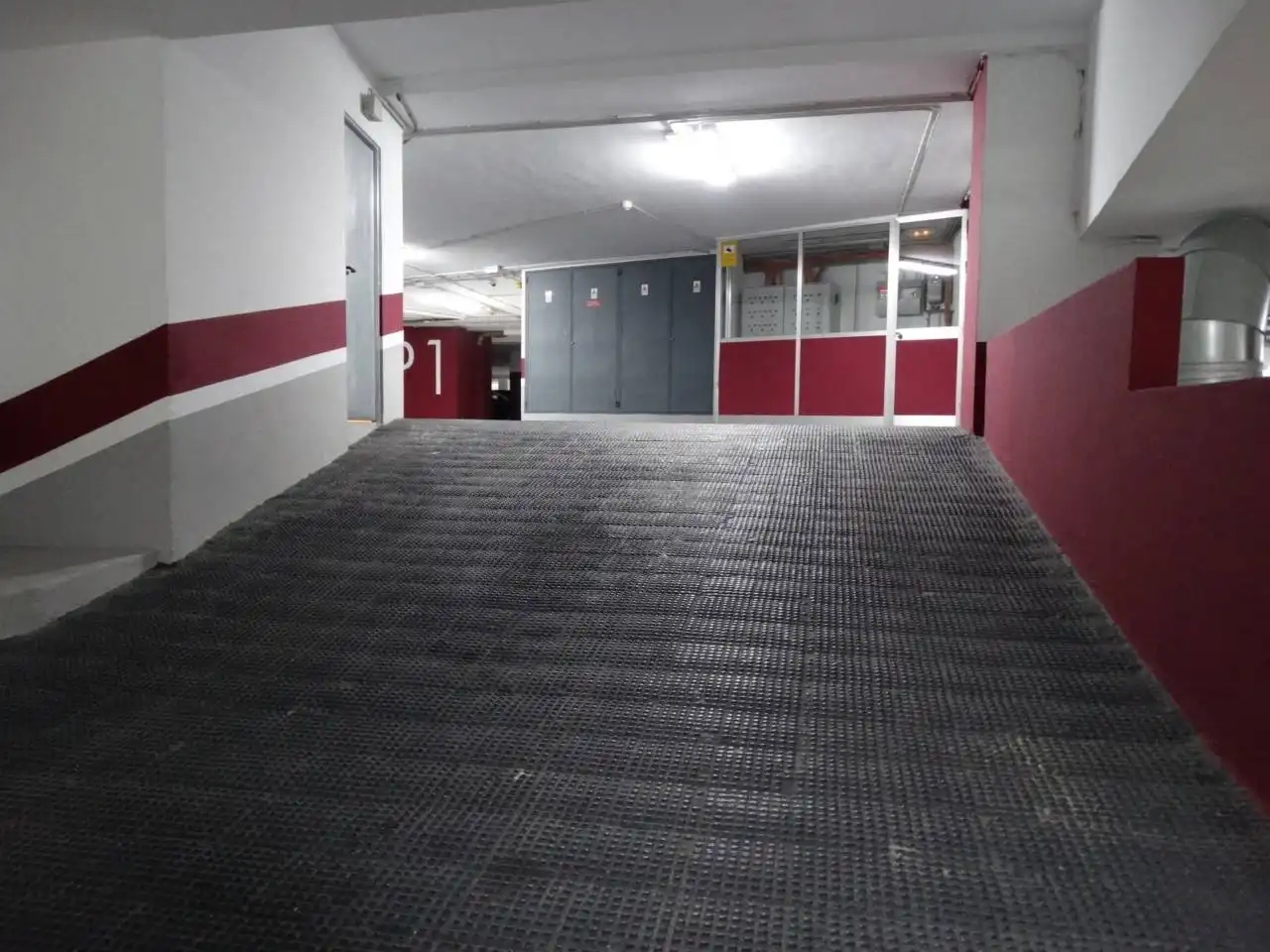 Parkplatz von Garage zum Verkauf in Huelva mit Alarm