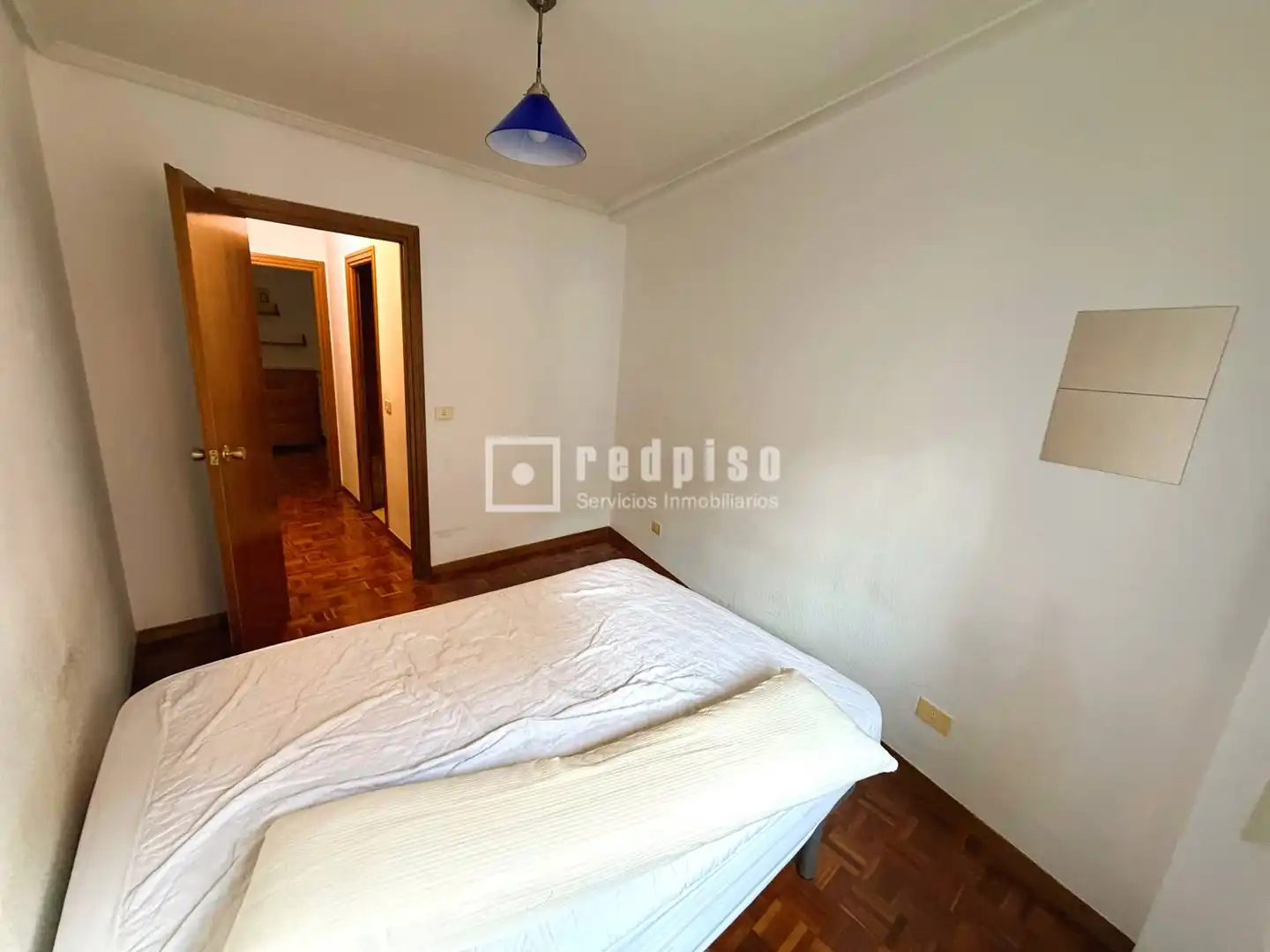 Habitación de Piso en venta en Madrid con Calefacción y Jardín privado