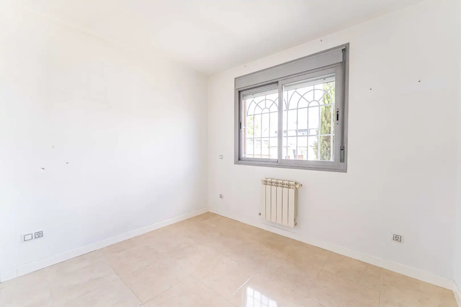 Dormitori de Casa adosada en venda en Arroyomolinos (Madrid) amb Aire condicionat, Calefacció i Jardí privat