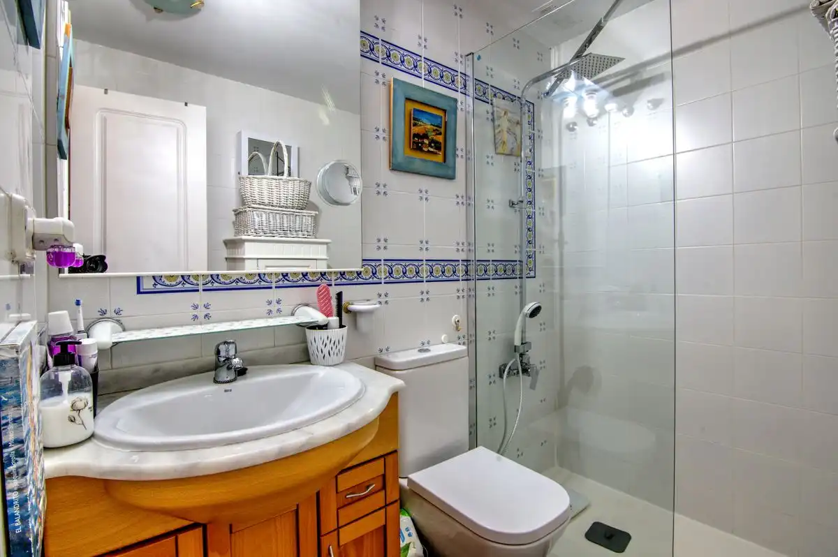 Casa aparellada amb terrassa en venda a Carrer de la Boga, imagen 32