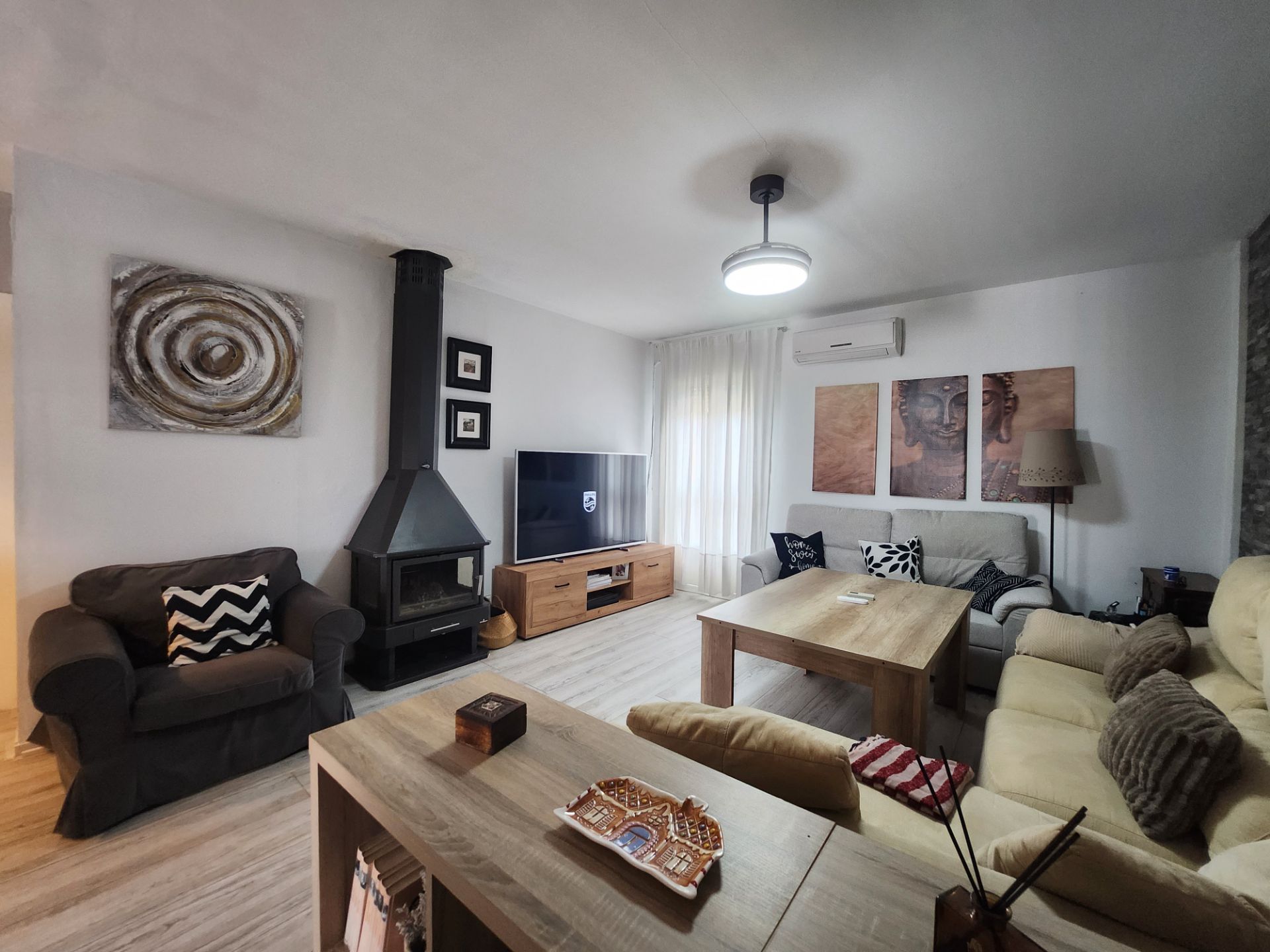 Living room of Single-family semi-detached for sale in Alcalá de Guadaira  with Air Conditioner, Heating and Private garden