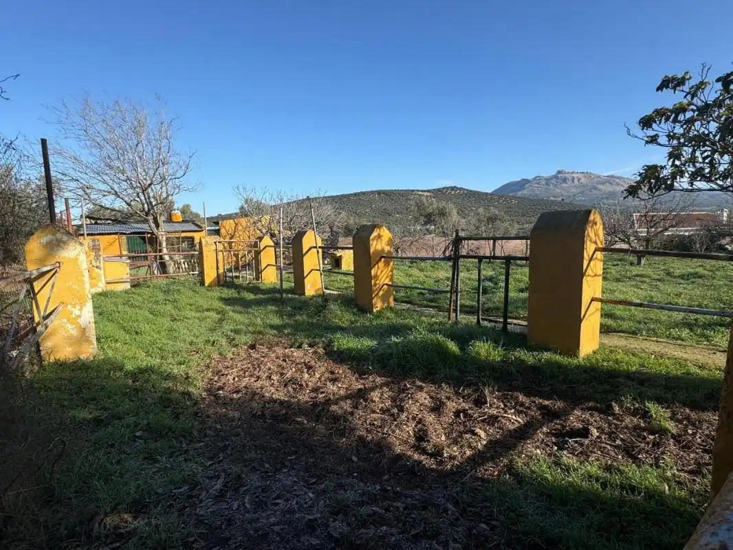 Country homes for sale in Av. de Antoñico Rosa, Villanueva del Trabuco