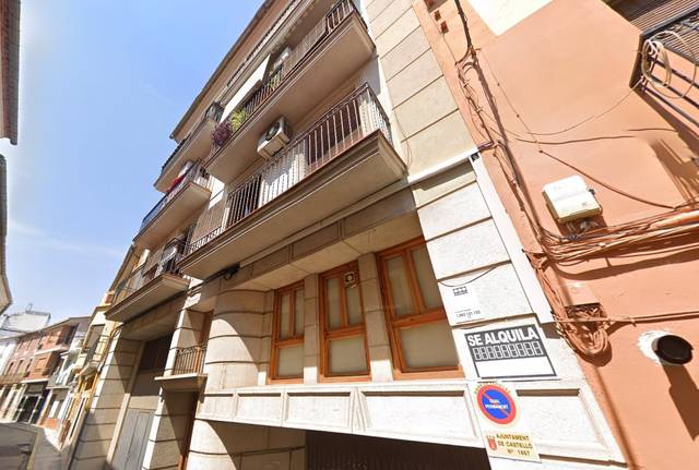 Piso en Venta en C/ Ravalet en Villanueva de Castellón