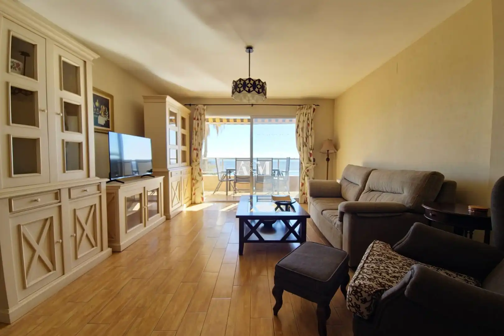 Wohnzimmer von Wohnungen zur Miete in Torrevieja mit Heizung, Terrasse und Schwimmbad