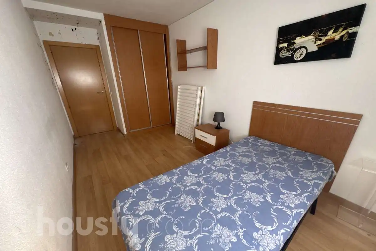 Habitación de Piso de alquiler en Valdemoro con Parquet y Amueblado