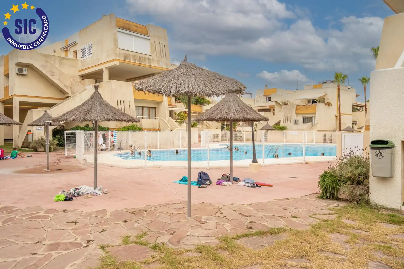 Swimming pool of Apartments for sale in Valencia  with Air Conditioner, Heating and Private garden