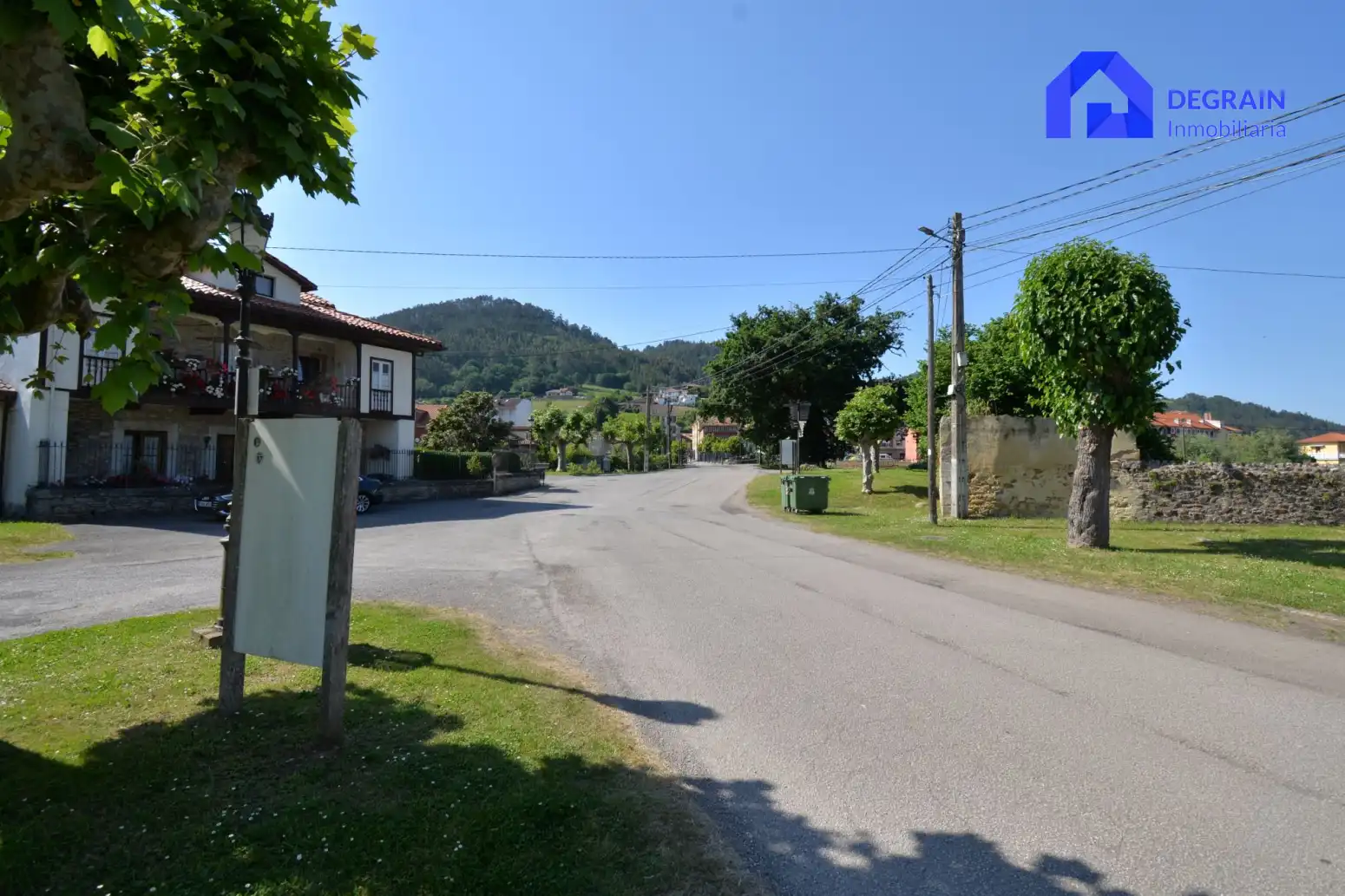 Vista exterior de Casa o chalet en venta en Salas con Calefacción, Terraza y Trastero