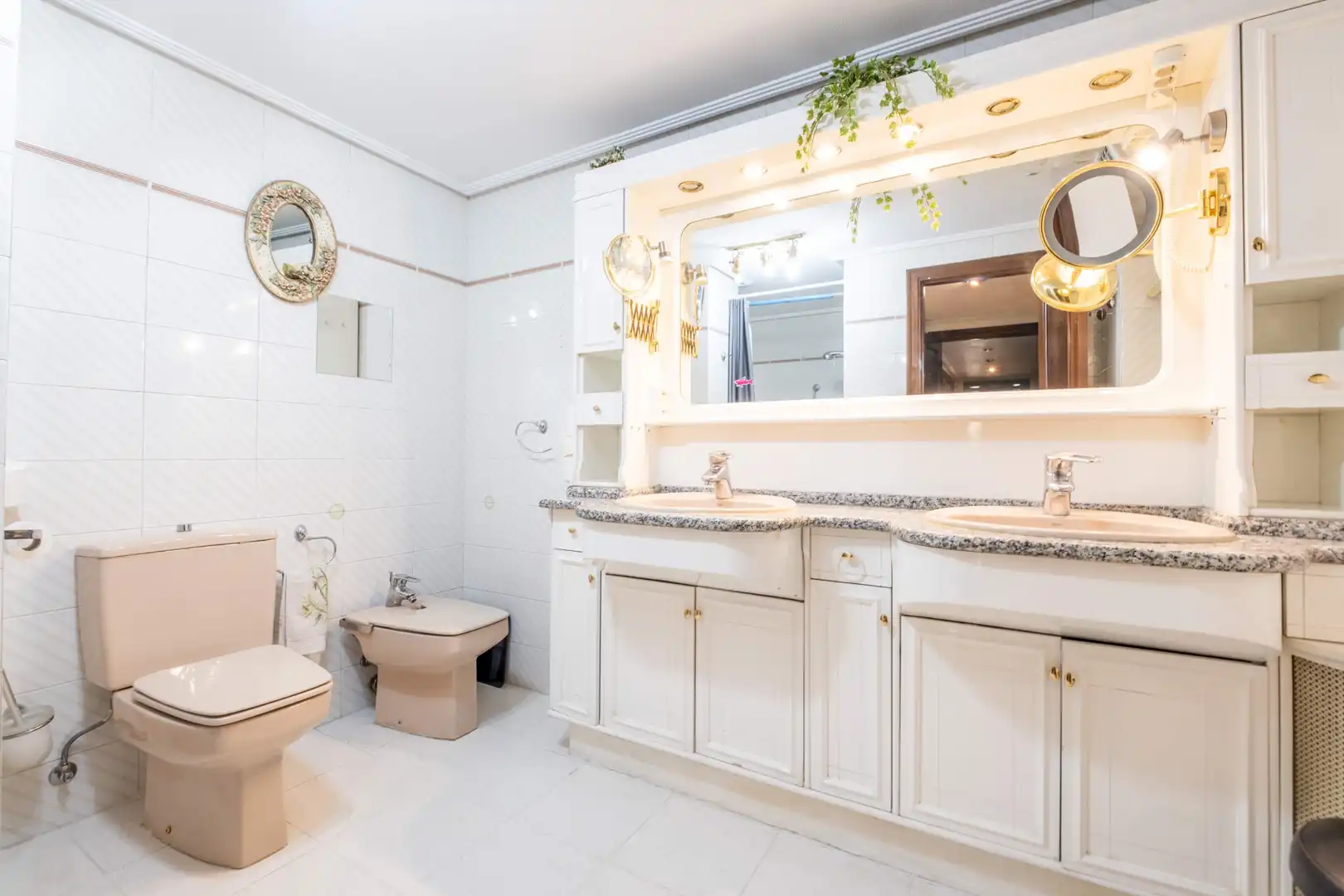 Badezimmer von Wohnung zum Verkauf in Zaragoza mit Klimaanlage, Heizung und Parkett