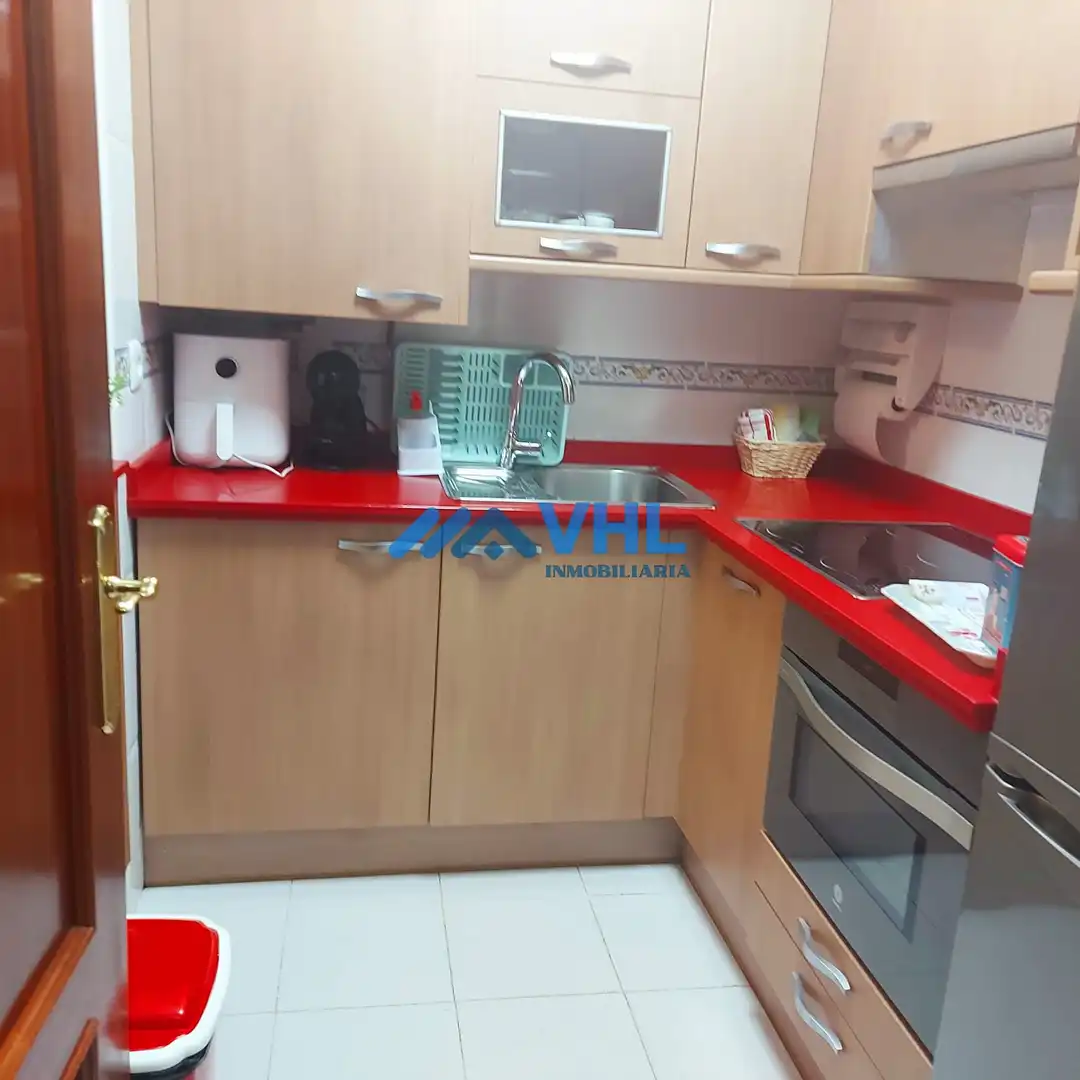 Cocina de Apartamento en venta en Castro-Urdiales con Calefacción, Terraza y Trastero
