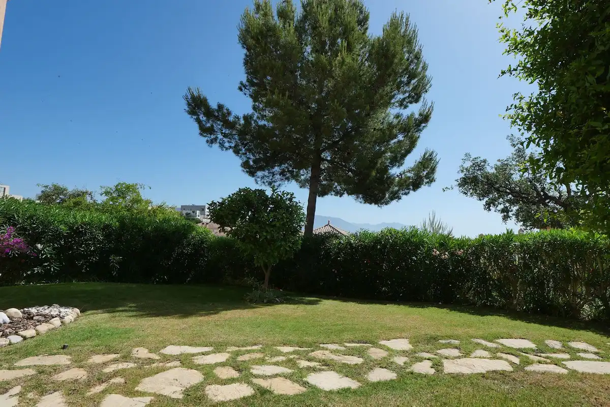 Jardín de Planta baja en venta en Marbella con Aire acondicionado, Terraza y Trastero