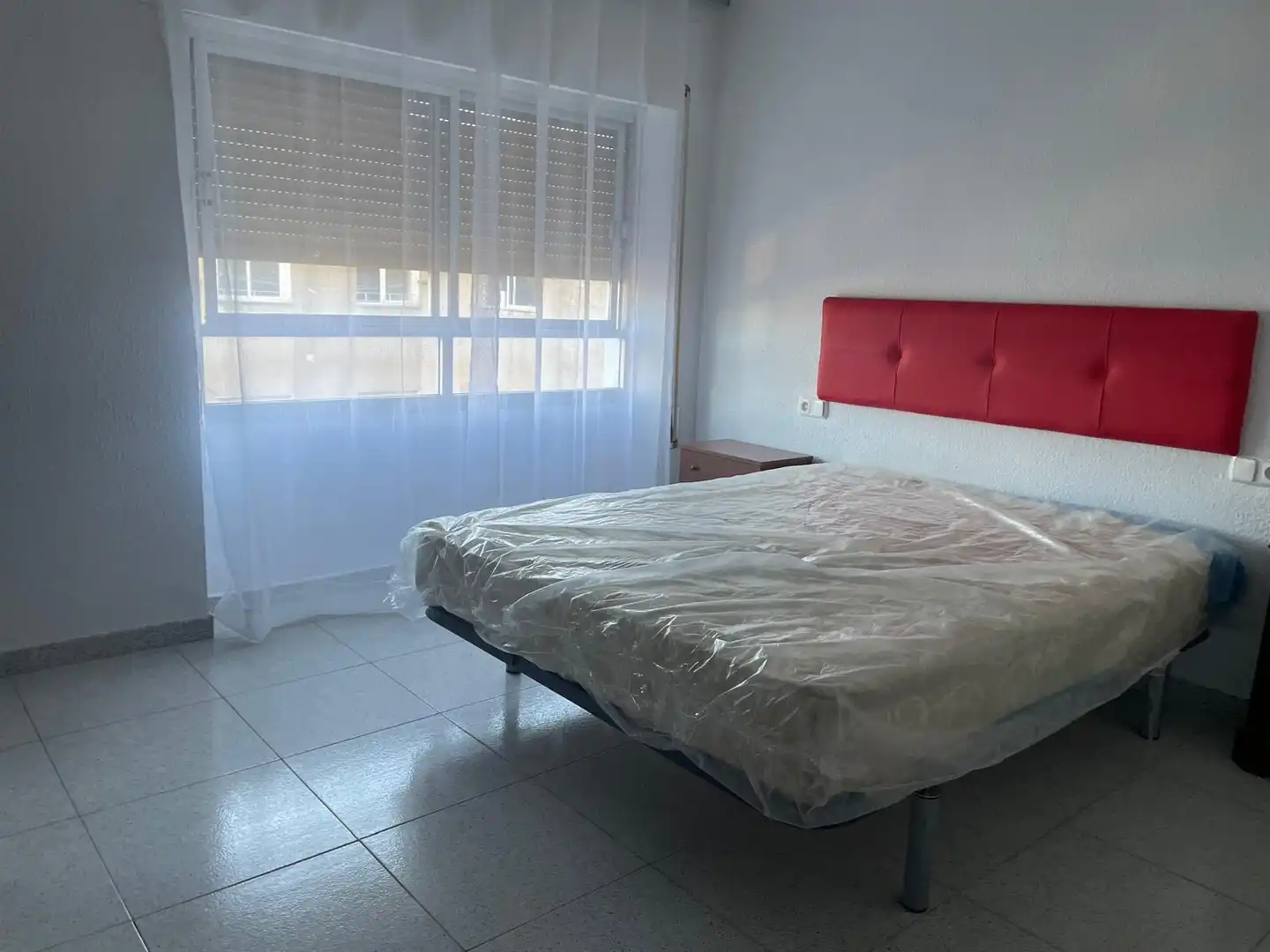 Bedroom of Flat for rent in Almansa