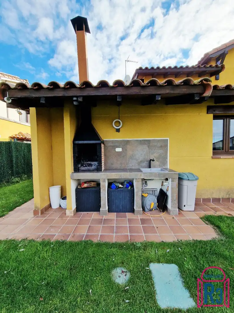 Cocina de Casa o chalet en venta en Villaquilambre con Calefacción