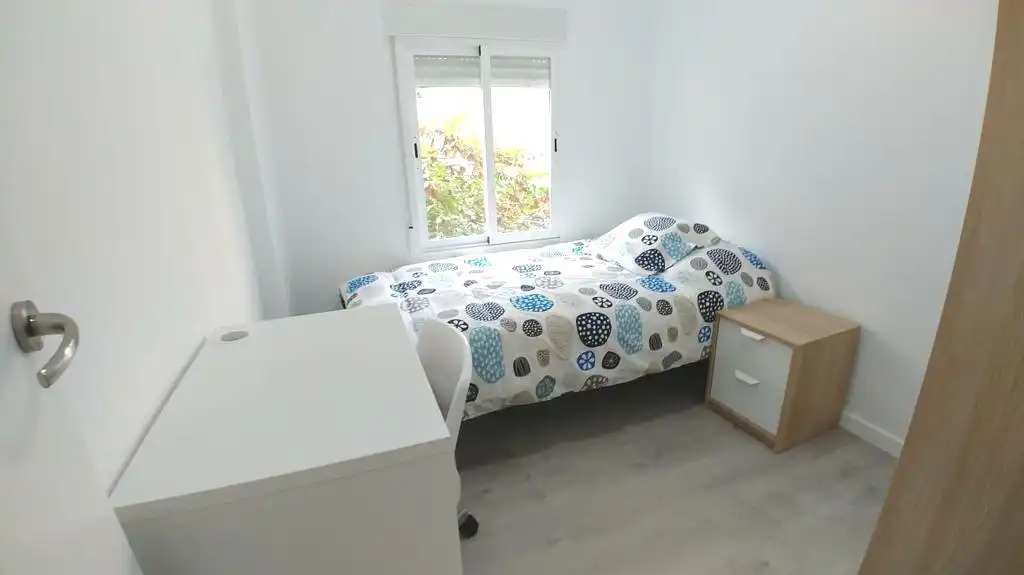 Habitación de Piso de alquiler en Valencia con Aire acondicionado, Parquet y Terraza